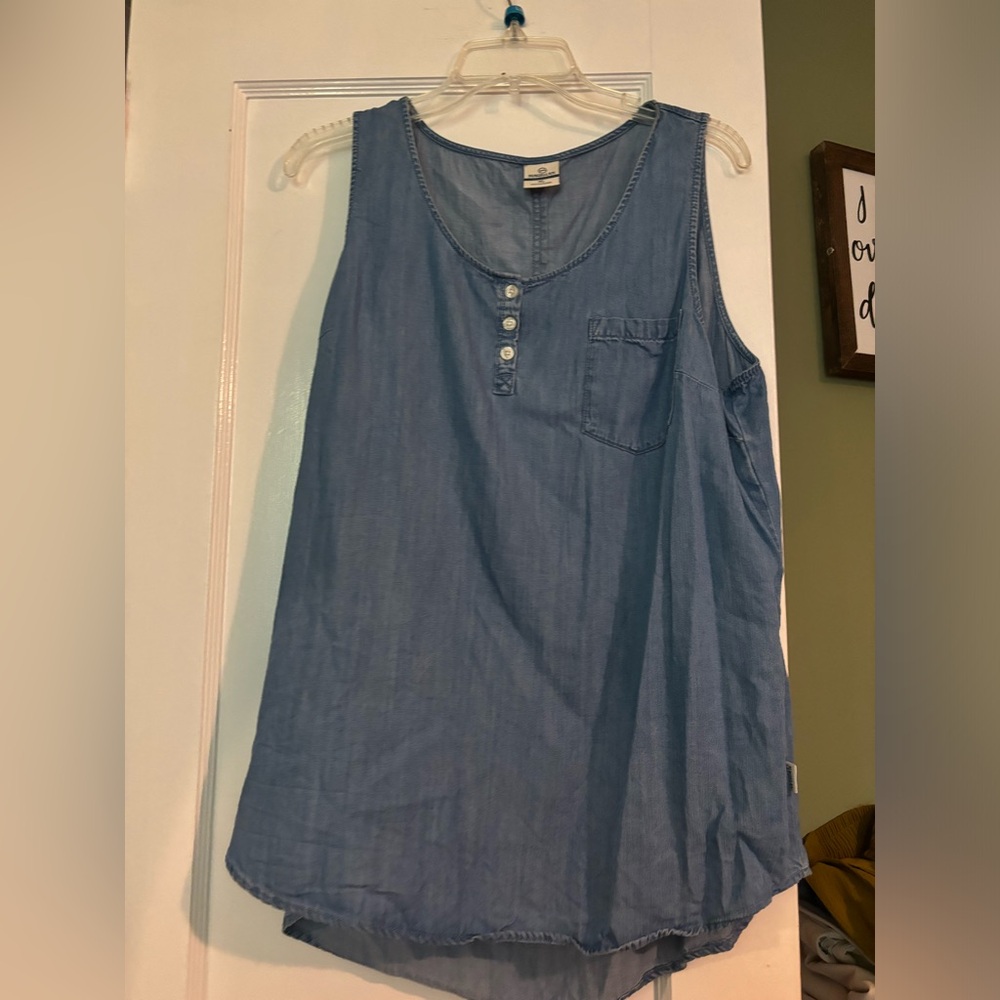 Ladies Denim Sleeveless Shirt XL